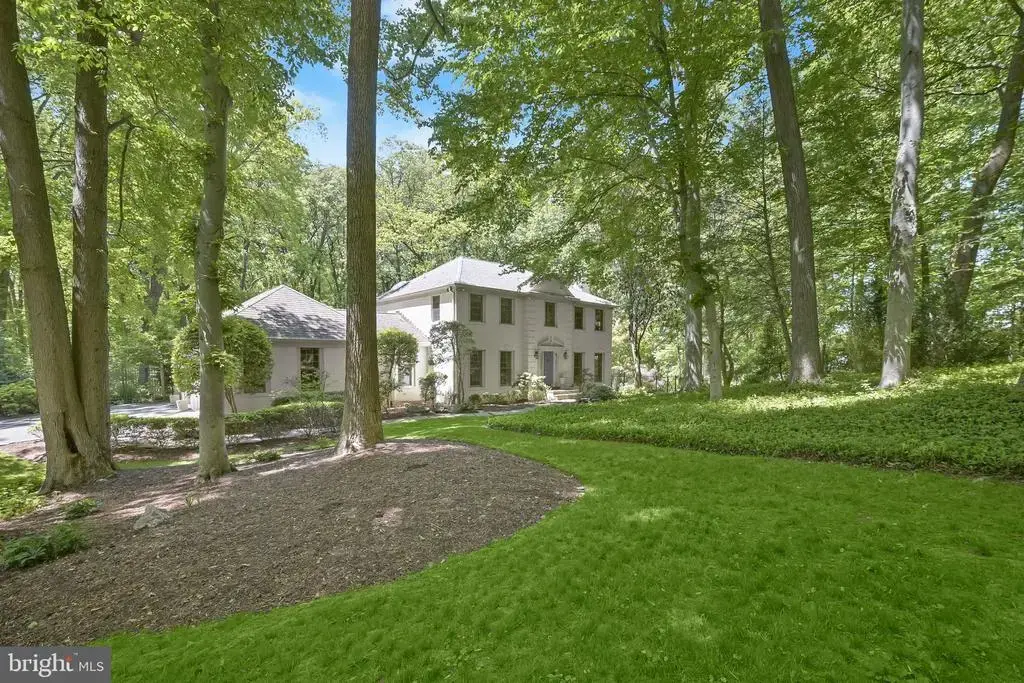10118 New London Dr, POTOMAC