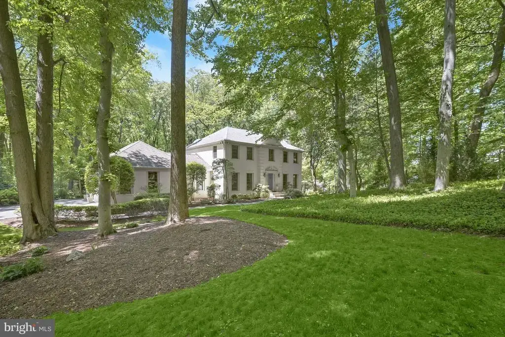 10118 New London Dr, POTOMAC