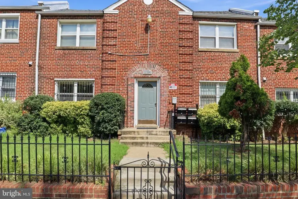 1724 Capitol Ne, WASHINGTON