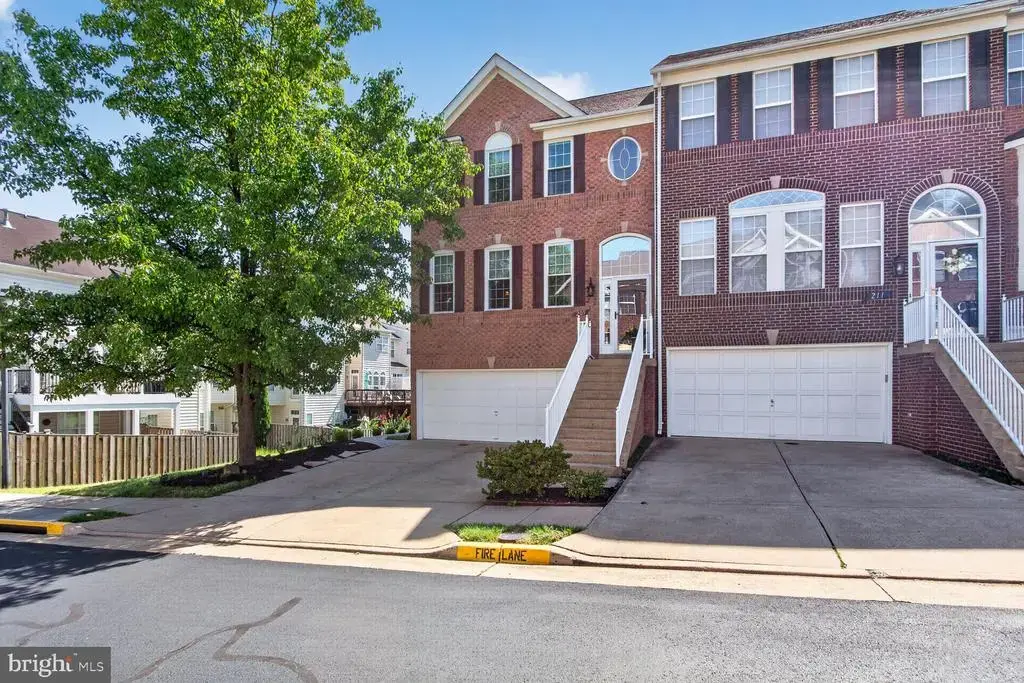 209 Spencer Ter Se, LEESBURG
