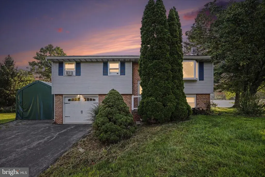 140 Brian Dr, EPHRATA