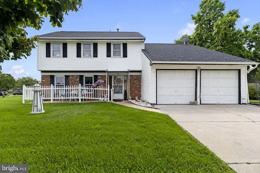 1 Avella Ln, SICKLERVILLE