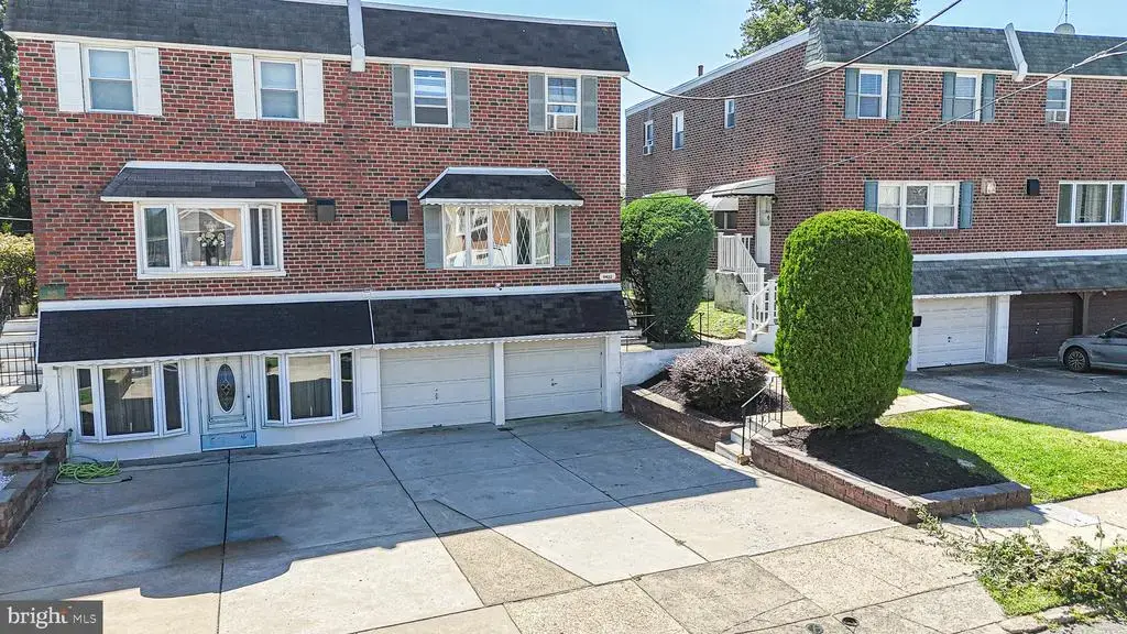 9922 S Canterbury Rd, PHILADELPHIA