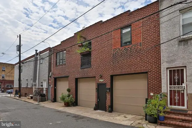 1538-42-42 S Beulah St, Philadelphia