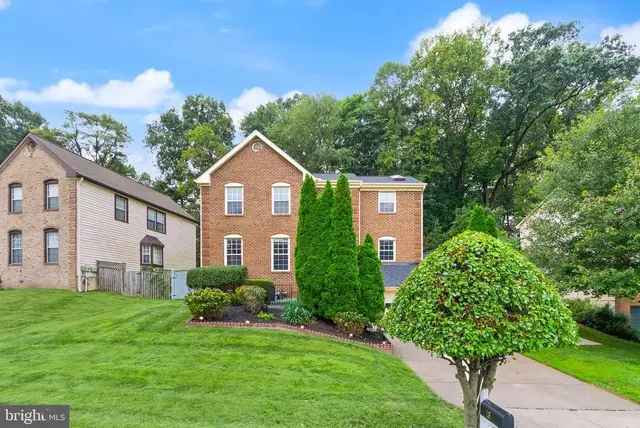 18 Solitaire Ct, Gaithersburg