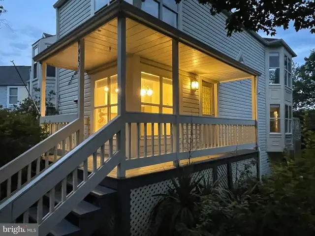 5931 Sir Cambridge Way, Alexandria