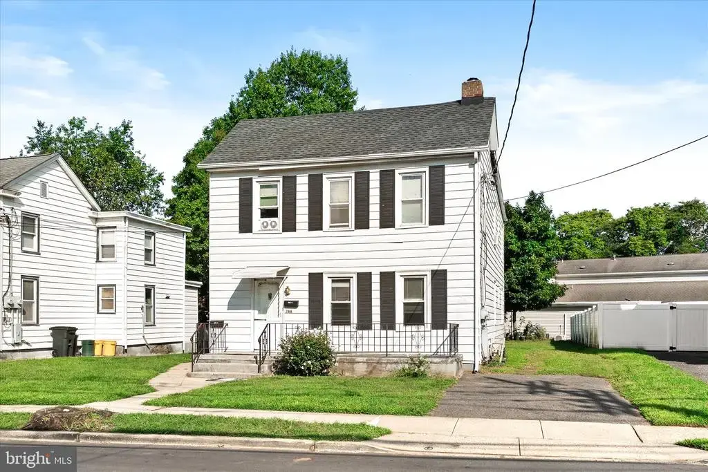 266 Main St #apt. A, HAMILTON