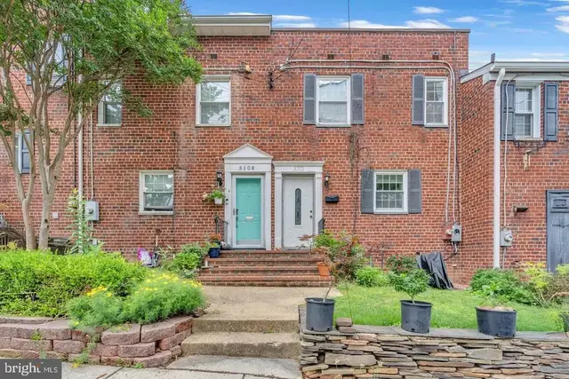 3110 Landover St, Alexandria