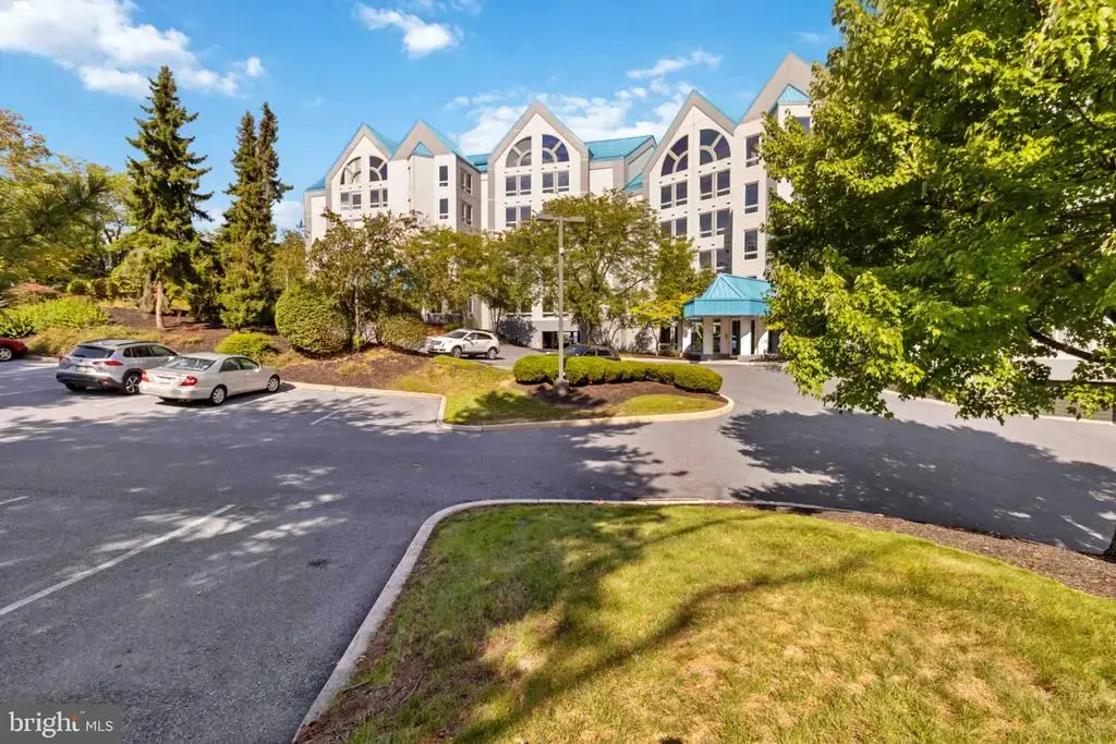 1140 Waterford, CAMP HILL
