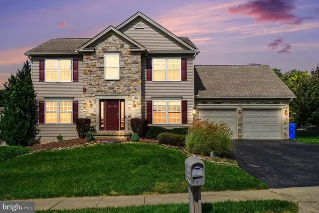 321 Braddock Dr, Etters