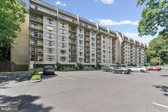 800 Avondale Rd #7a, Wallingford