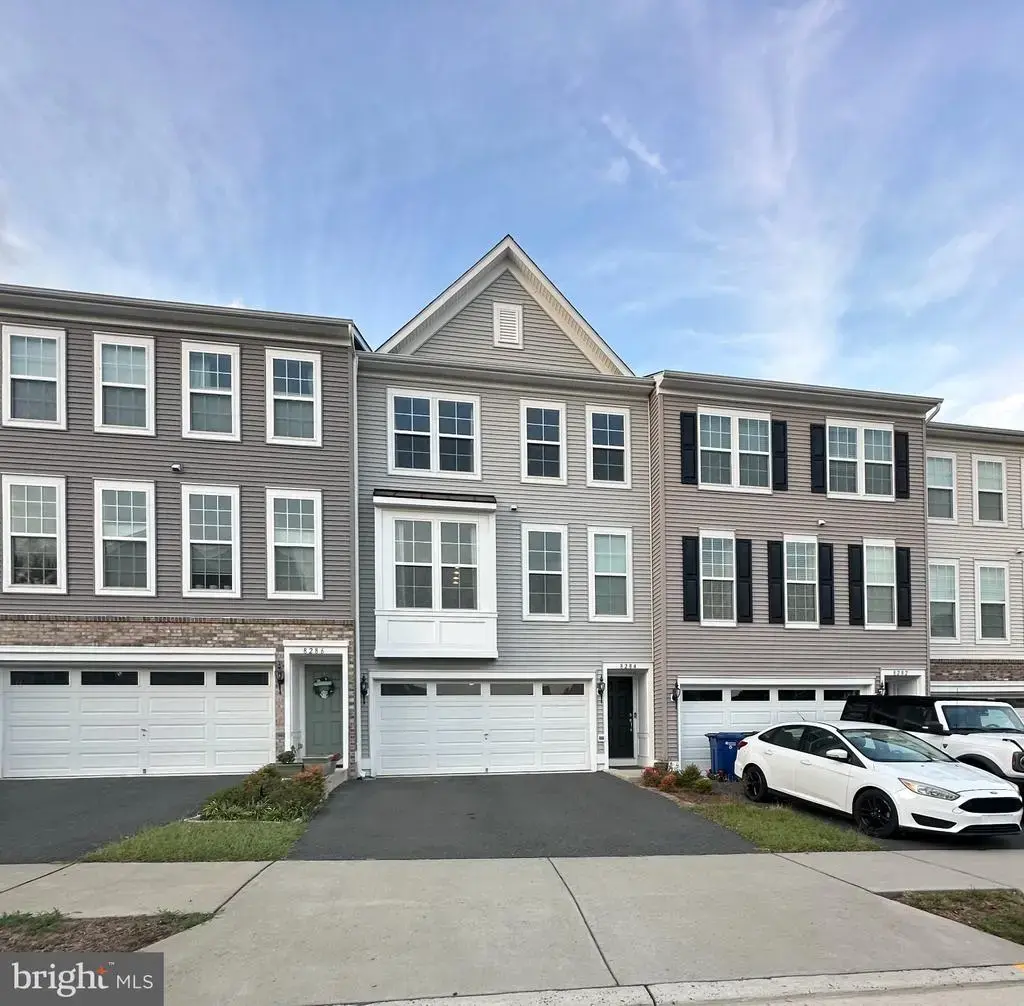 8284 Clay Ln, MANASSAS