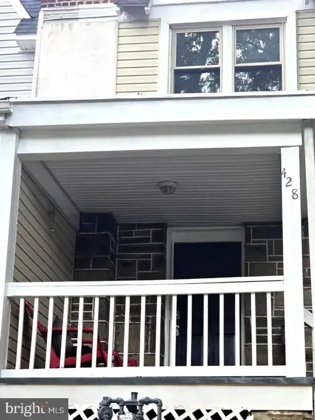 428 Croyden Rd, Upper Darby