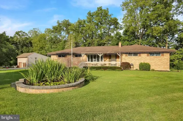 1048 Cross Keys Rd, Leesport