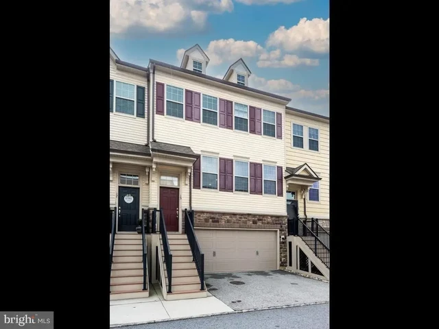 15 Eagle Ln, Malvern