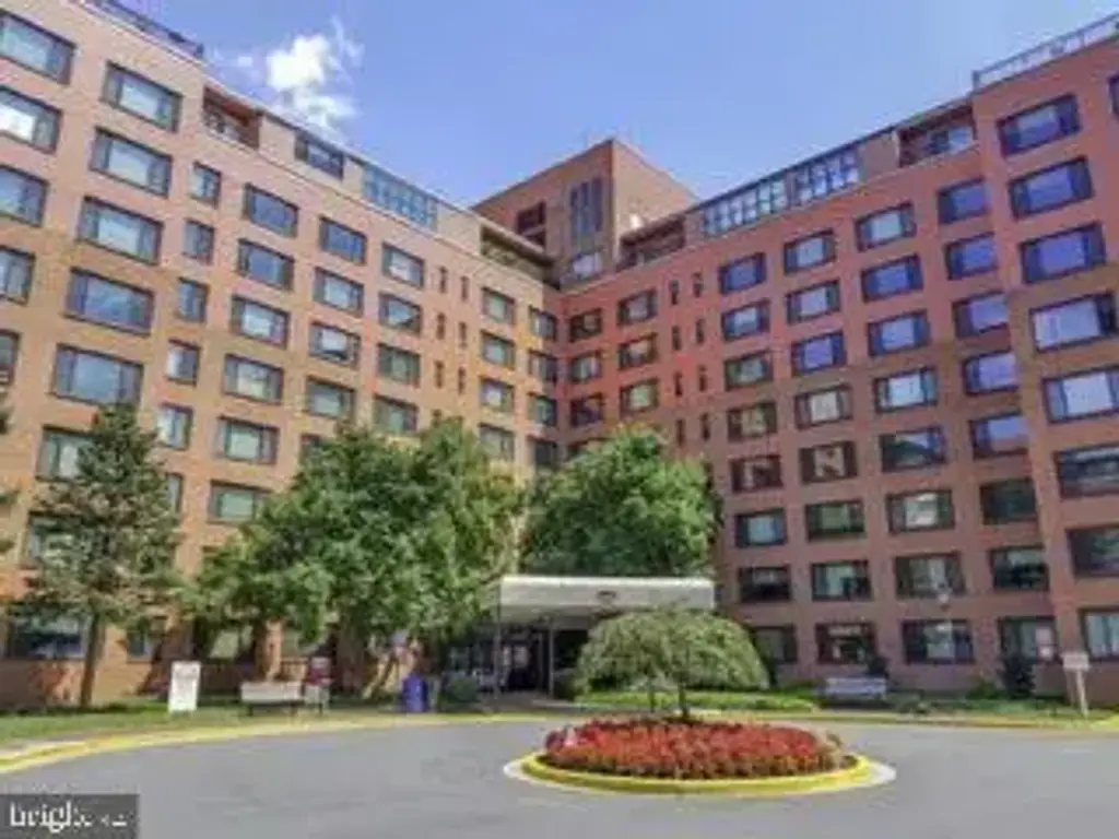 1121 Arlington Blvd #443, ARLINGTON