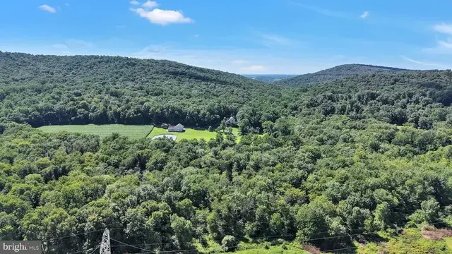 1500 Laurel Dr, Hopeland
