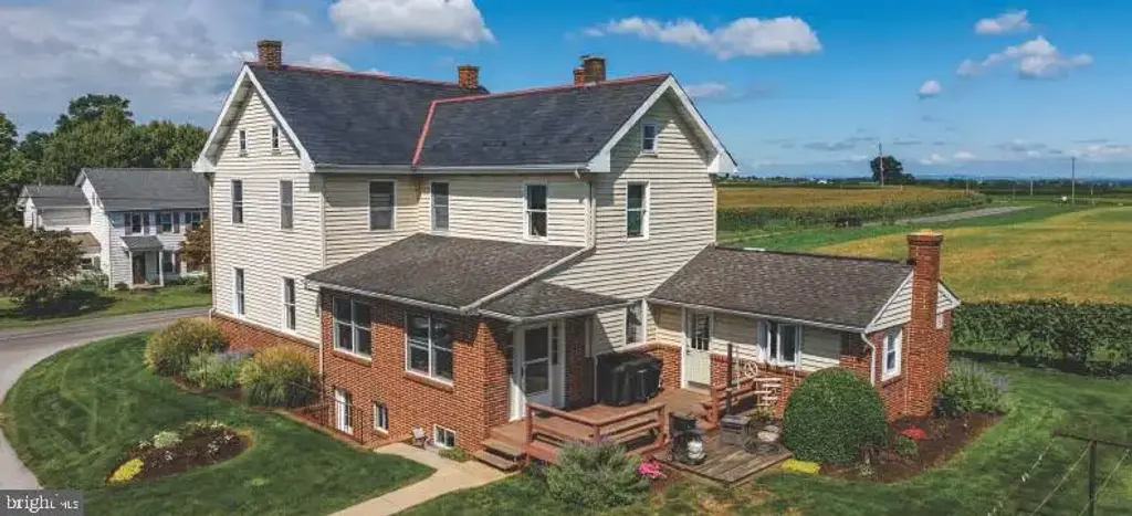 264 Paradise Ln, RONKS