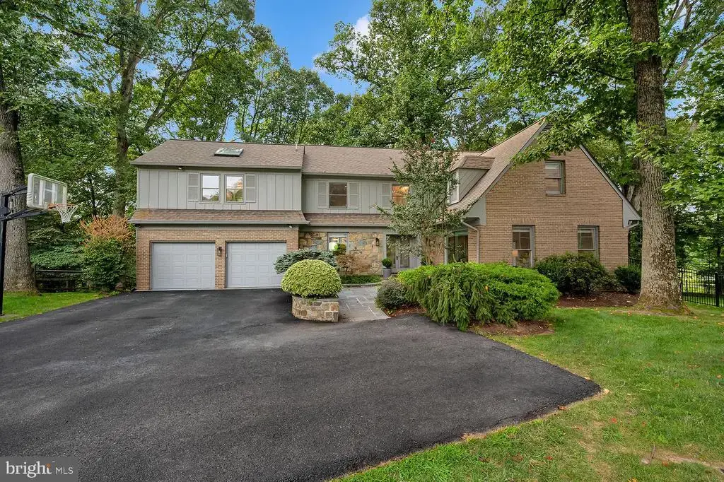 12232 Seline Way, POTOMAC