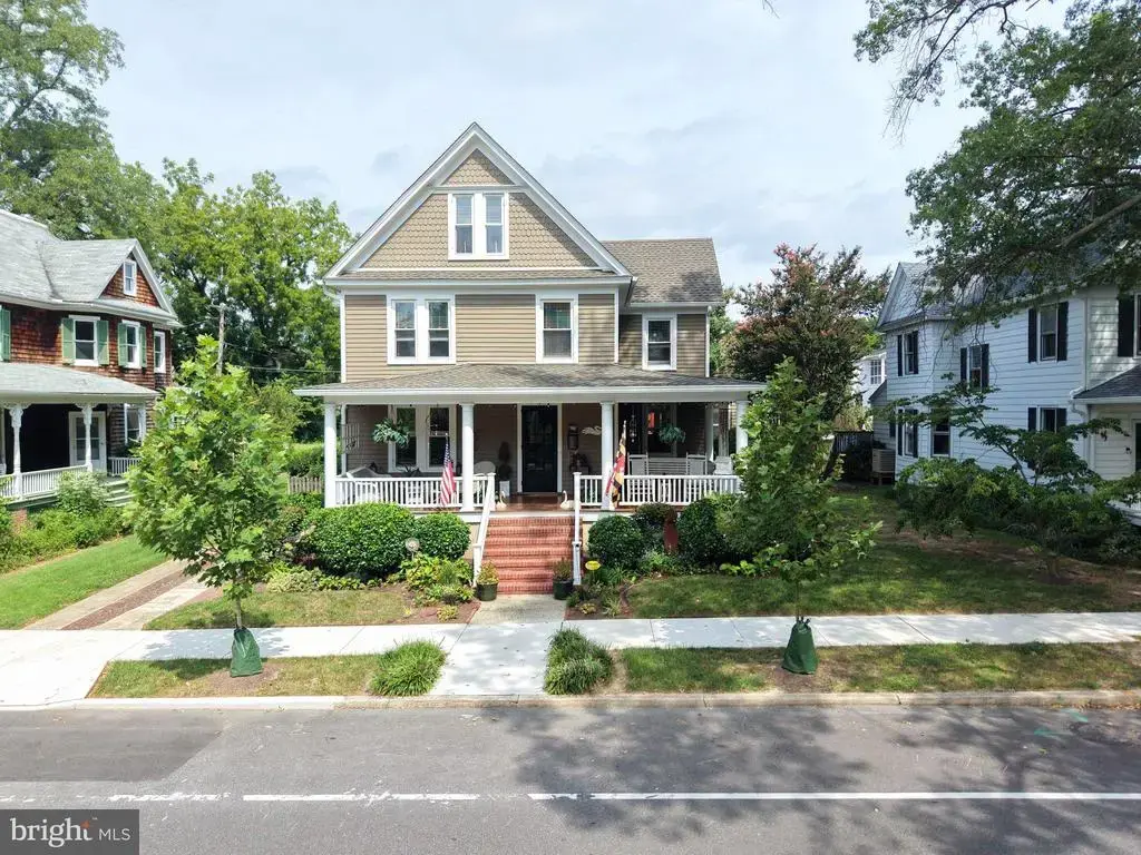 9 Brookletts Ave, EASTON