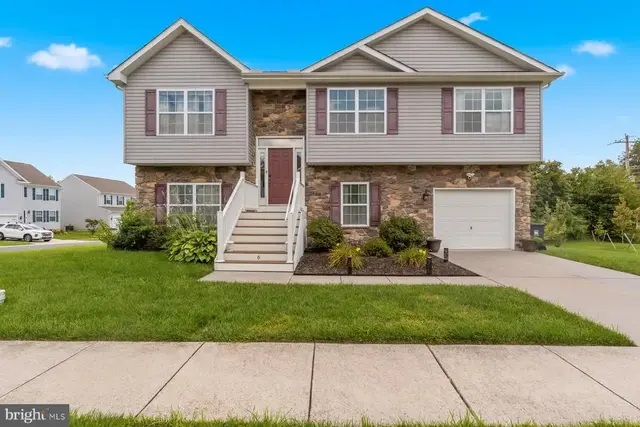 6 Shannon Dr, Elkton