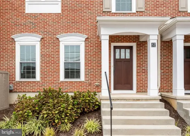 57 Village Square, Paoli