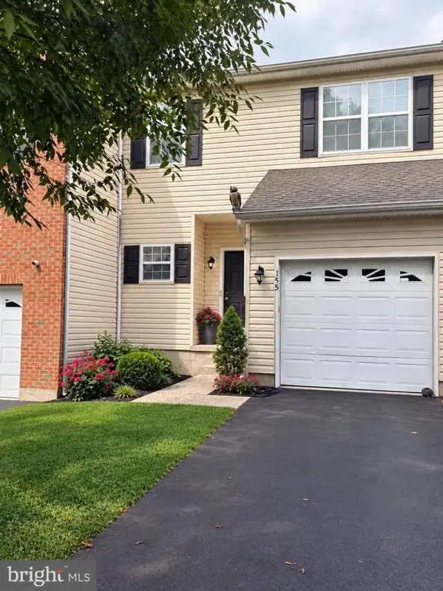 155 Stone Hill Dr, Pottstown