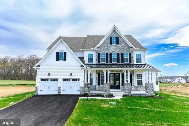 16 Mcknight Farm Ln, Glenmoore