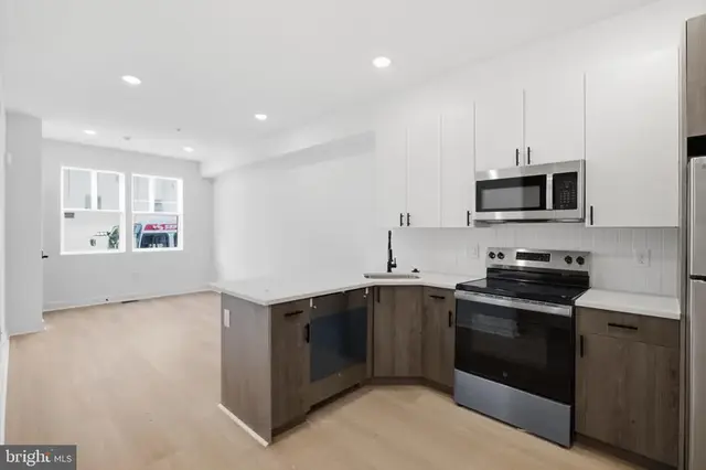 2253 N 12th St #1, Philadelphia