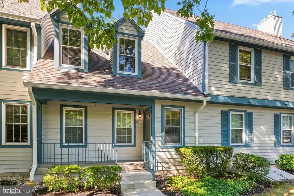 841 Westfield Dr, CINNAMINSON