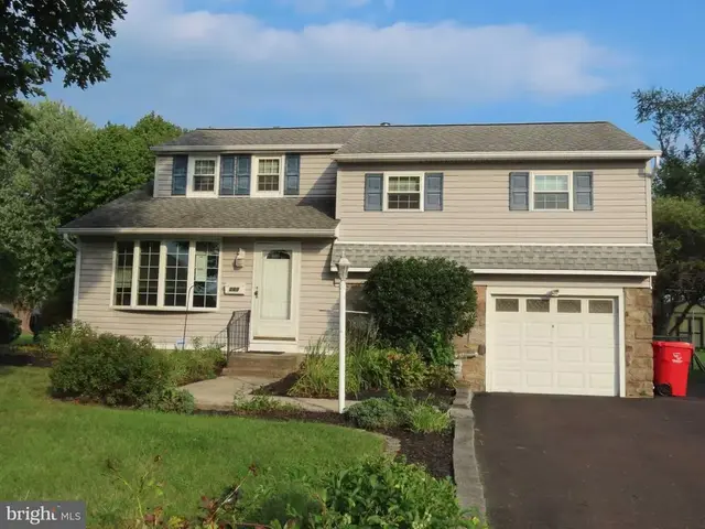 335 Gibson Ave, Warminster