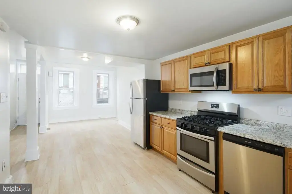 2228 Cross St, PHILADELPHIA