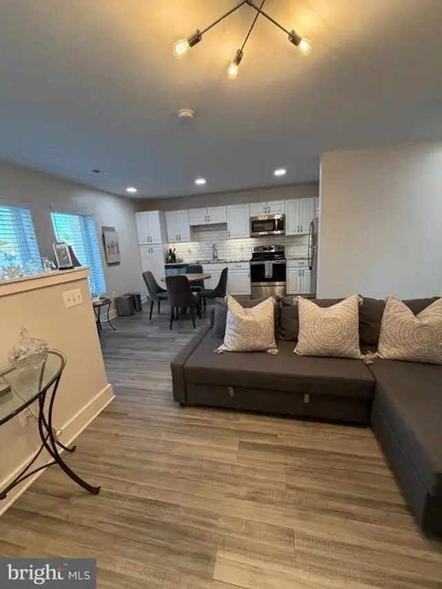 19520 Village Walk Dr #3-203, Montgomery Village