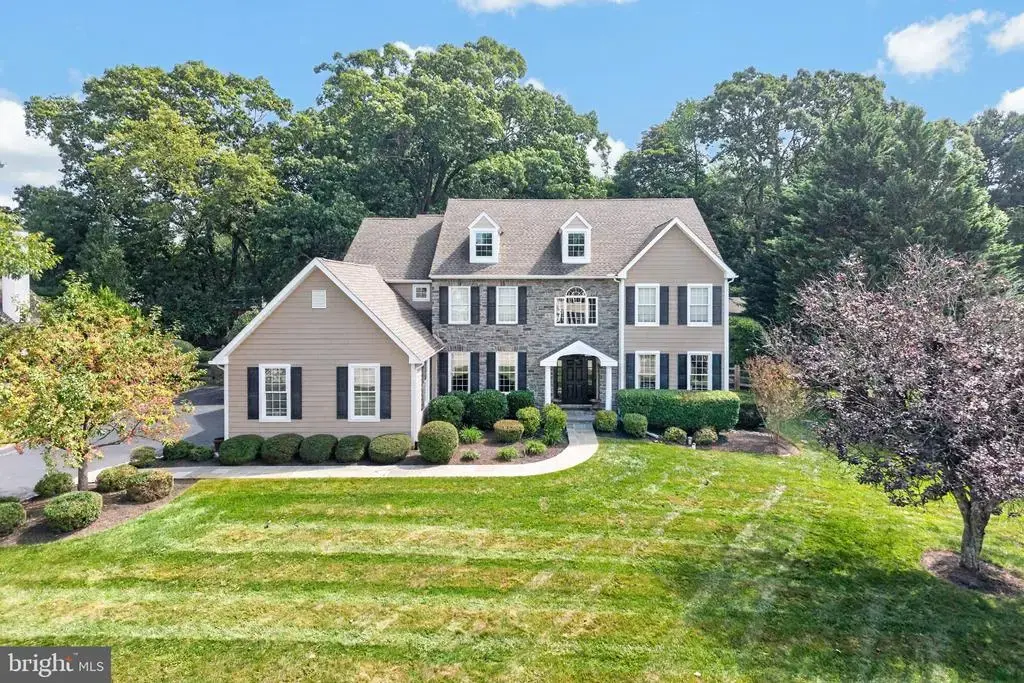1005 Hidden Hollow Ln, WEST CHESTER