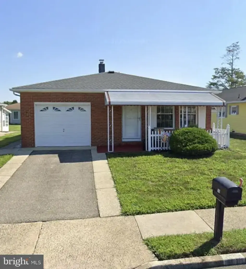 11 Le Diamant St, TOMS RIVER