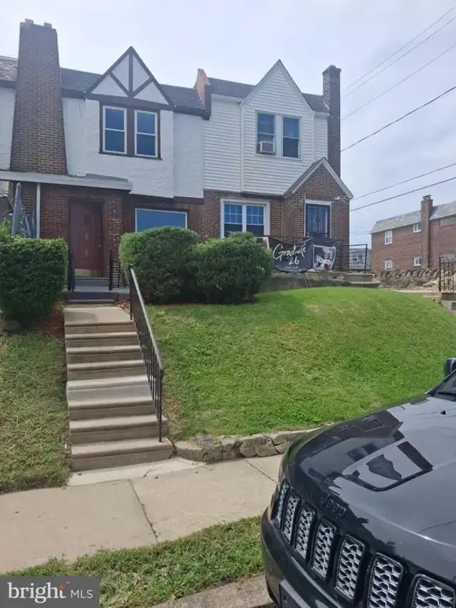 7738 Fayette St, Philadelphia