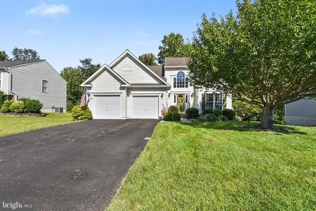 525 E Cedar Point Dr, Perryville