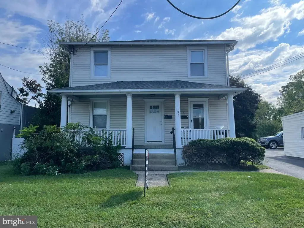 180 Easton Rd #1, HORSHAM