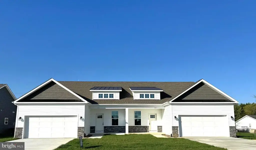 1342 Barrier Reef Dr, MARTINSBURG