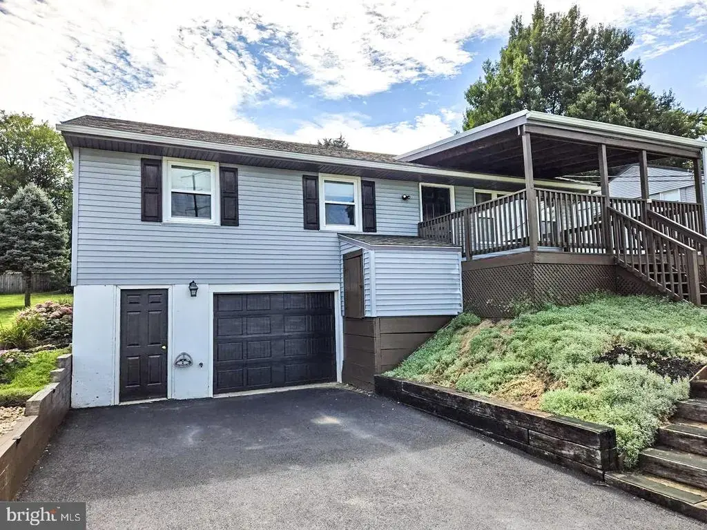 1252 Iron Bridge Rd, COLUMBIA