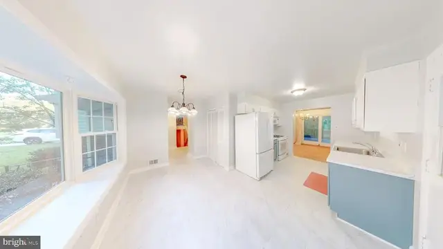 1216 Downs Dr, Silver Spring
