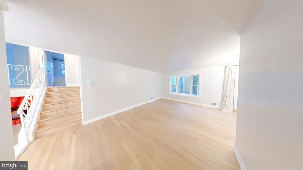 1216 Downs Dr, SILVER SPRING