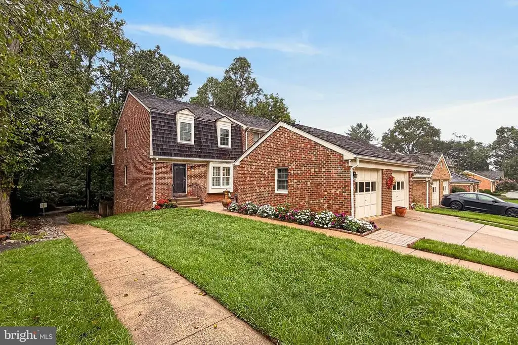 2922 Oakborough Sq, OAKTON
