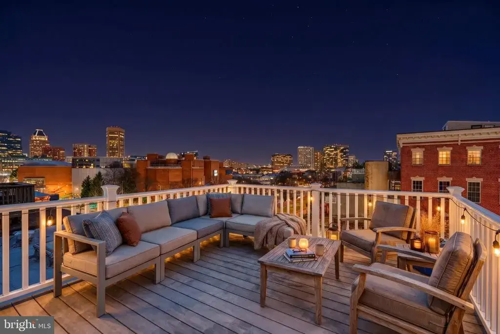 736 Light St, BALTIMORE