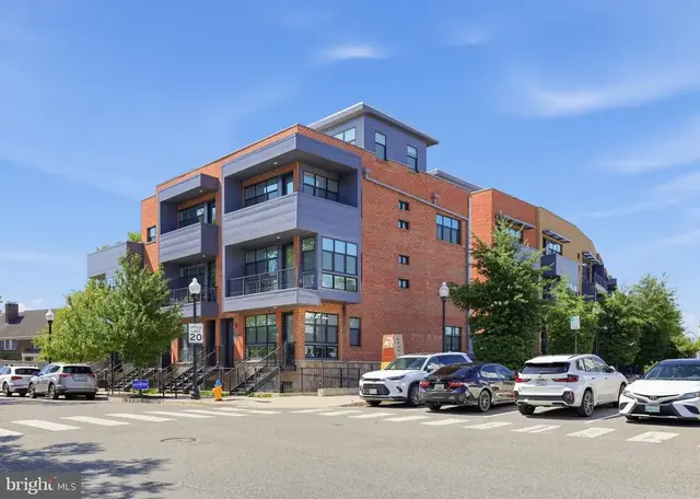1108 S Highland St #1, Arlington