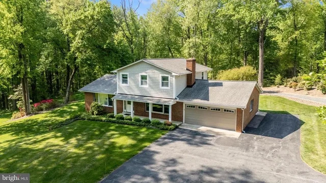 13949 Brighton Dam Rd, Clarksville