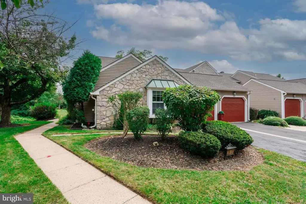 3901 Potters Pl, SOUTHAMPTON