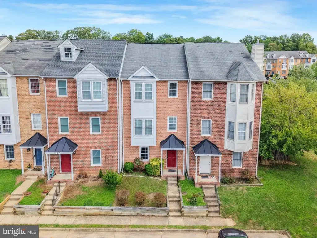 302 Barrie Pl, FREDERICKSBURG