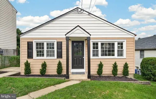 124 2nd Ave, Broomall