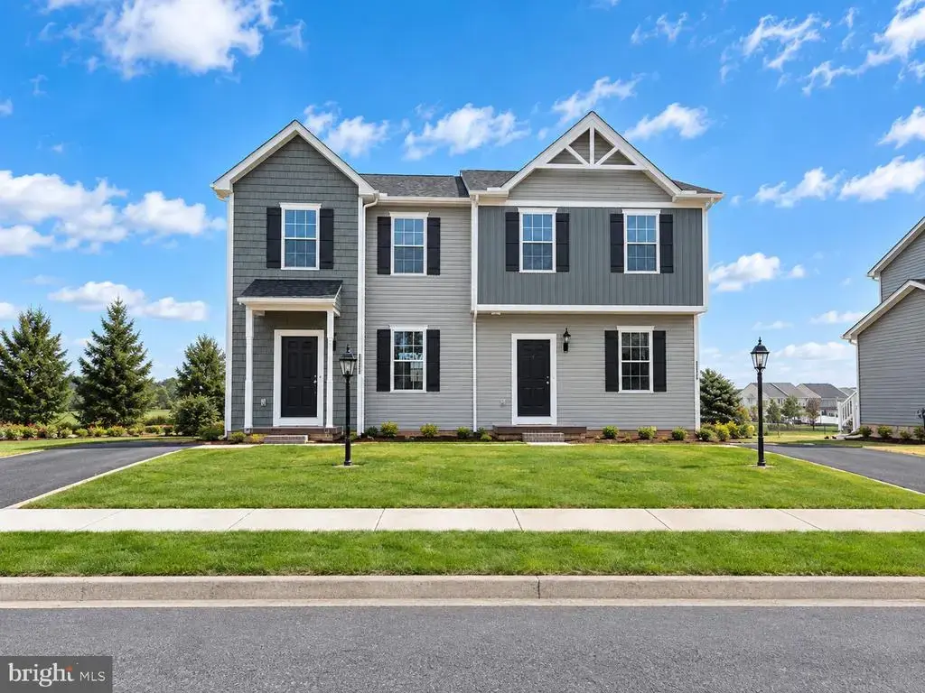 3837 Castle Dr #lot 196, DOVER